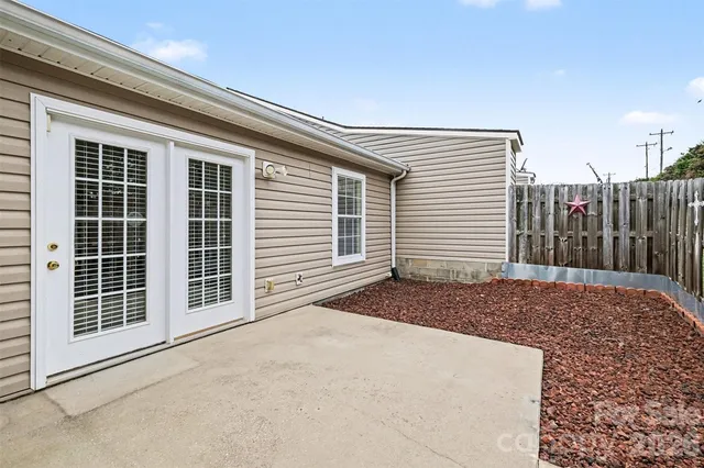 $250,000 | 2073 Pin Oak Place, Cramerton, NC 28032