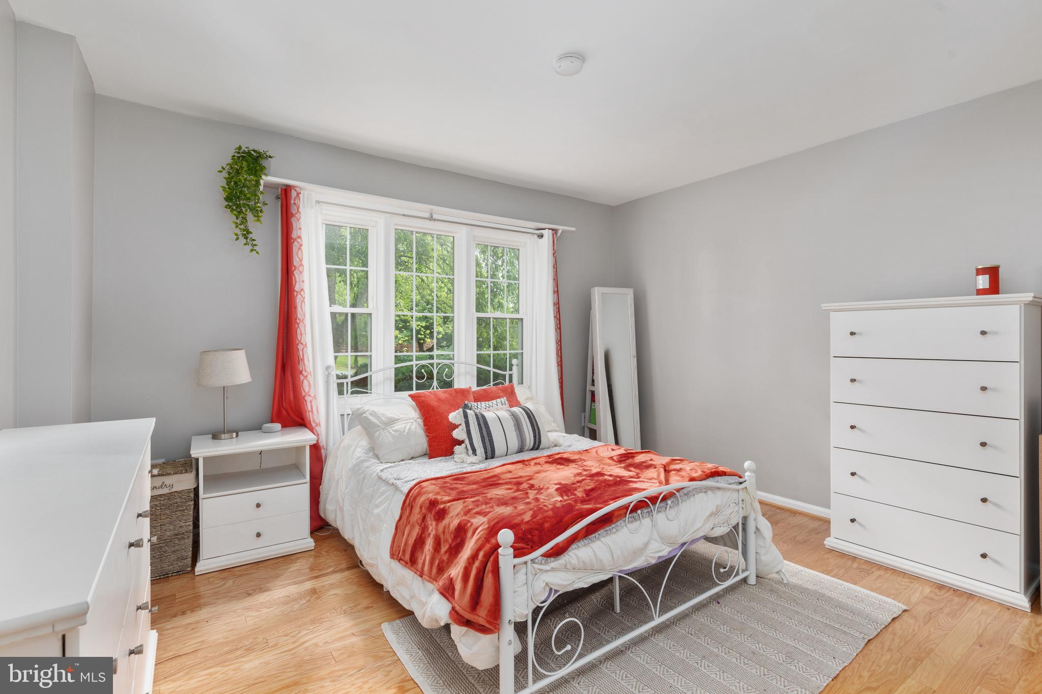 105 Forest Ridge Road Winchester, VA 22602 - Photo 22 of 32 Bed #2 on main floor