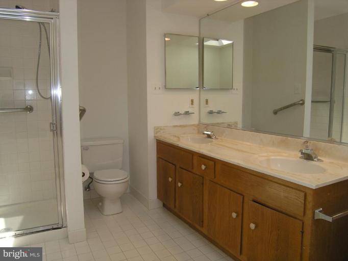 11082 Glade Court Reston, VA 20191 - Photo 8 of 14 Master Bath #2