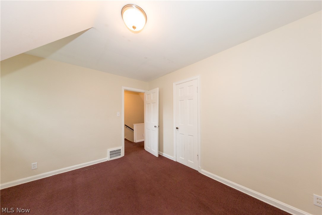 3351 Colwyn Road Cleveland, OH 44120 - Photo 16 of 22