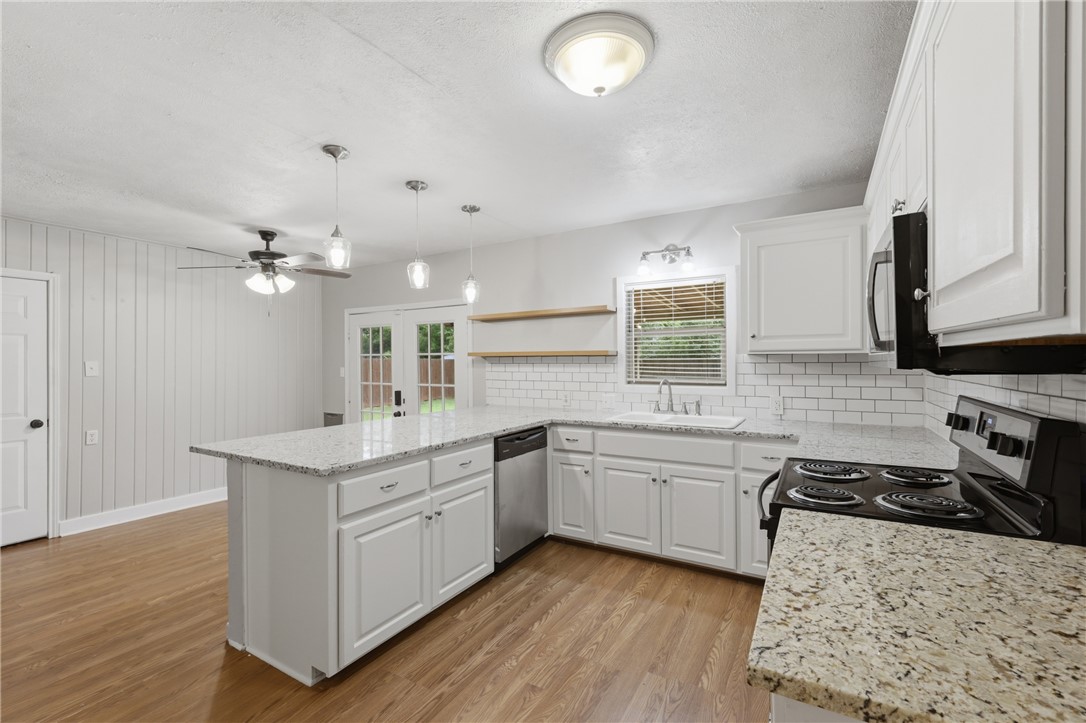 1504 Burt Street Bryan, TX 77802 - Photo 10 of 26