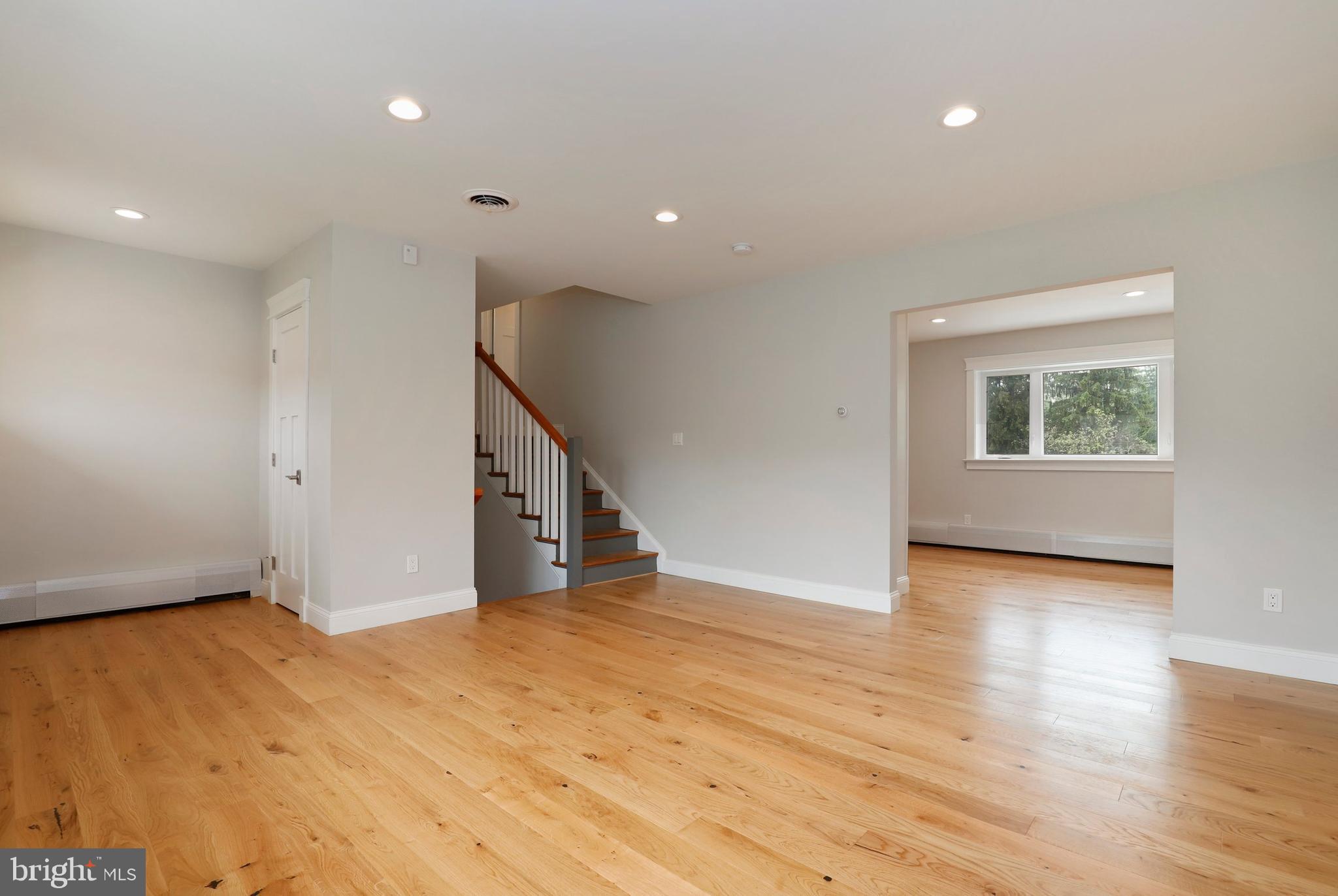 830 Snider Lane Silver Spring, MD 20905 - Photo 4 of 27 Gallery Image 4
