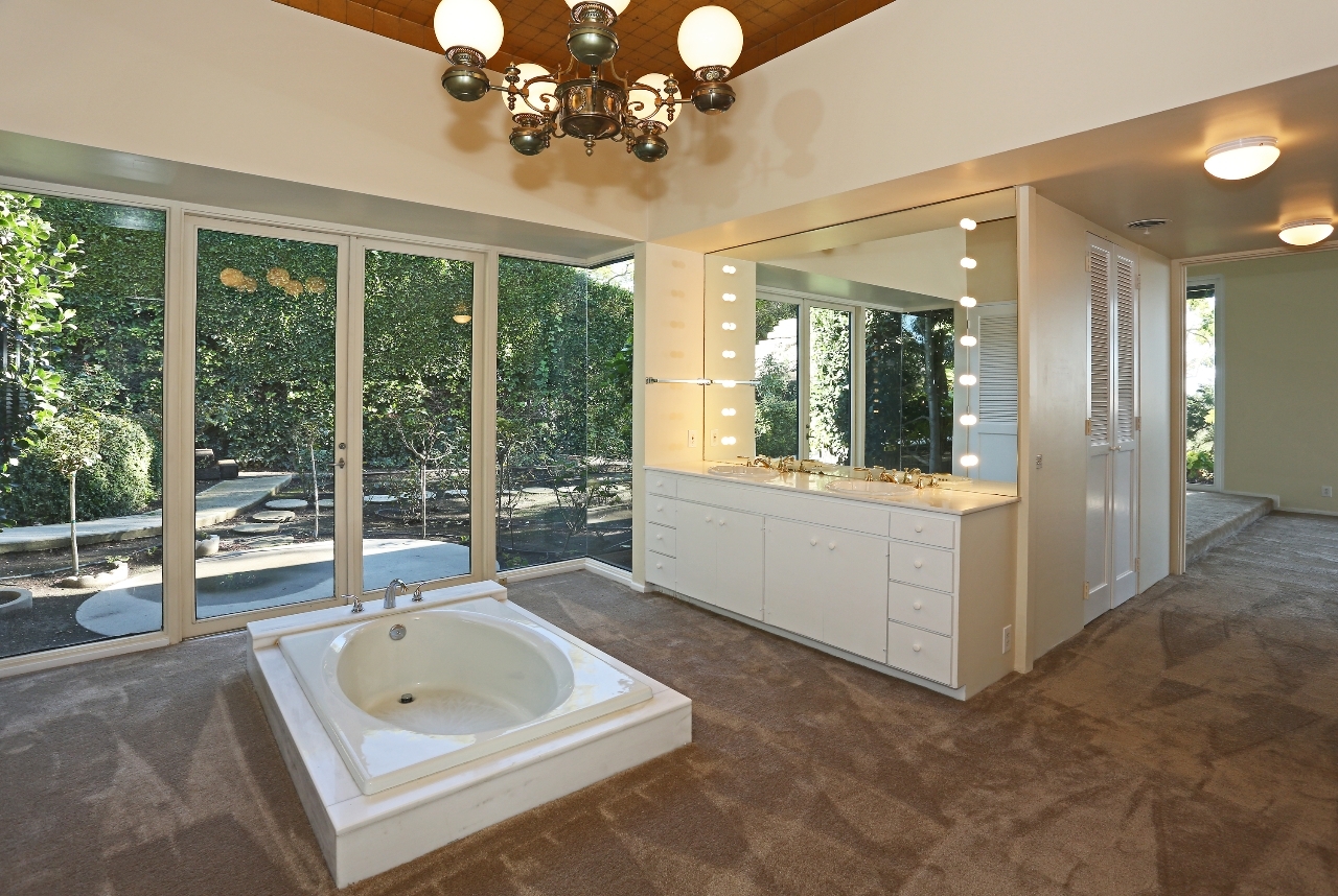 348 Woodley Road Santa Barbara, CA 93108 - Photo 7 of 21 Master Bath
