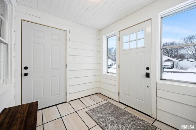 $169,999 | 334 Forest Drive, North Pekin, IL 61554