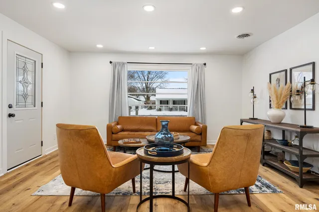 $169,999 | 334 Forest Drive, North Pekin, IL 61554