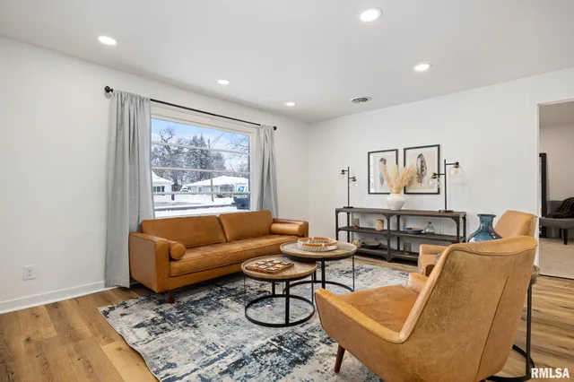 $169,999 | 334 Forest Drive, North Pekin, IL 61554