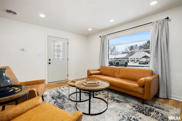 $169,999 | 334 Forest Drive, North Pekin, IL 61554