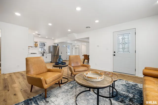 $169,999 | 334 Forest Drive, North Pekin, IL 61554