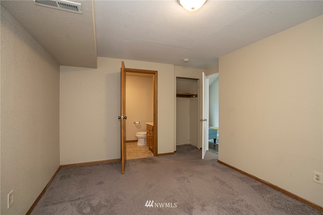 2219 Northeast 23rd Street Renton, WA 98056 - Photo 20 of 31 Gallery Image 20