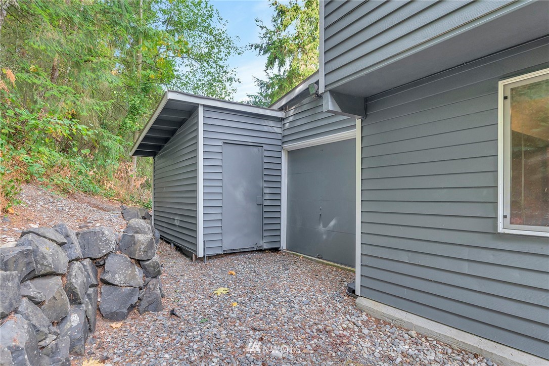 2219 Northeast 23rd Street Renton, WA 98056 - Photo 28 of 31 Gallery Image 28