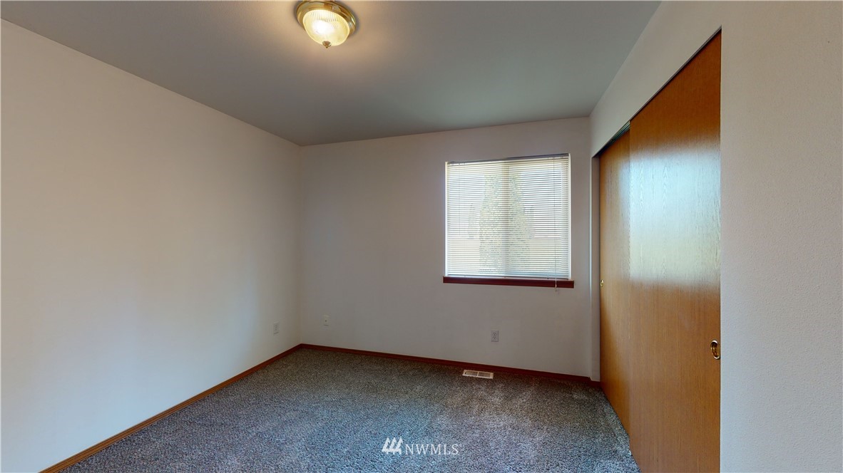 997 Peterson Road Burlington, WA 98233 - Photo 14 of 18