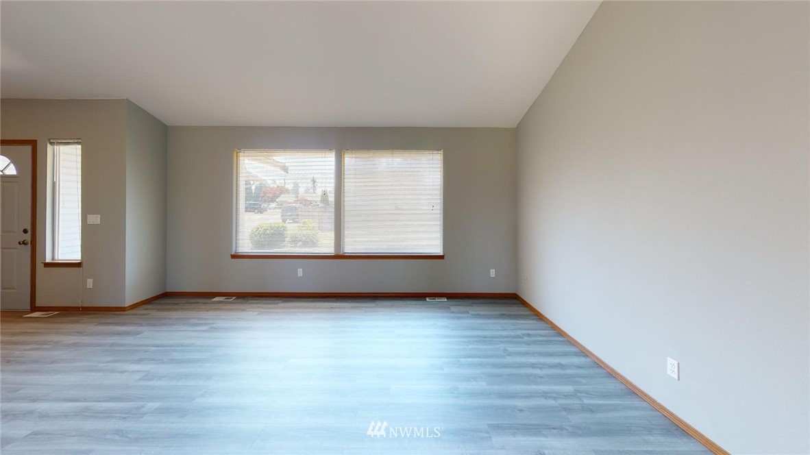 997 Peterson Road Burlington, WA 98233 - Photo 5 of 18