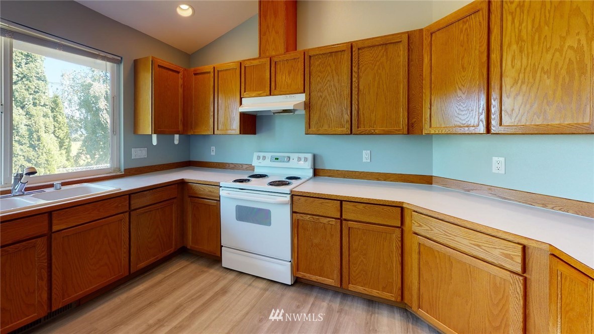 997 Peterson Road Burlington, WA 98233 - Photo 7 of 18