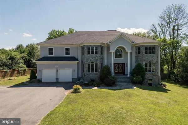 $13,000 | 9830 River Road, Potomac, MD 20854