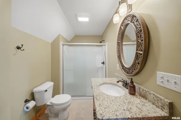 $439,900 | 233 Swan Lake Road, Avon, IL 61415