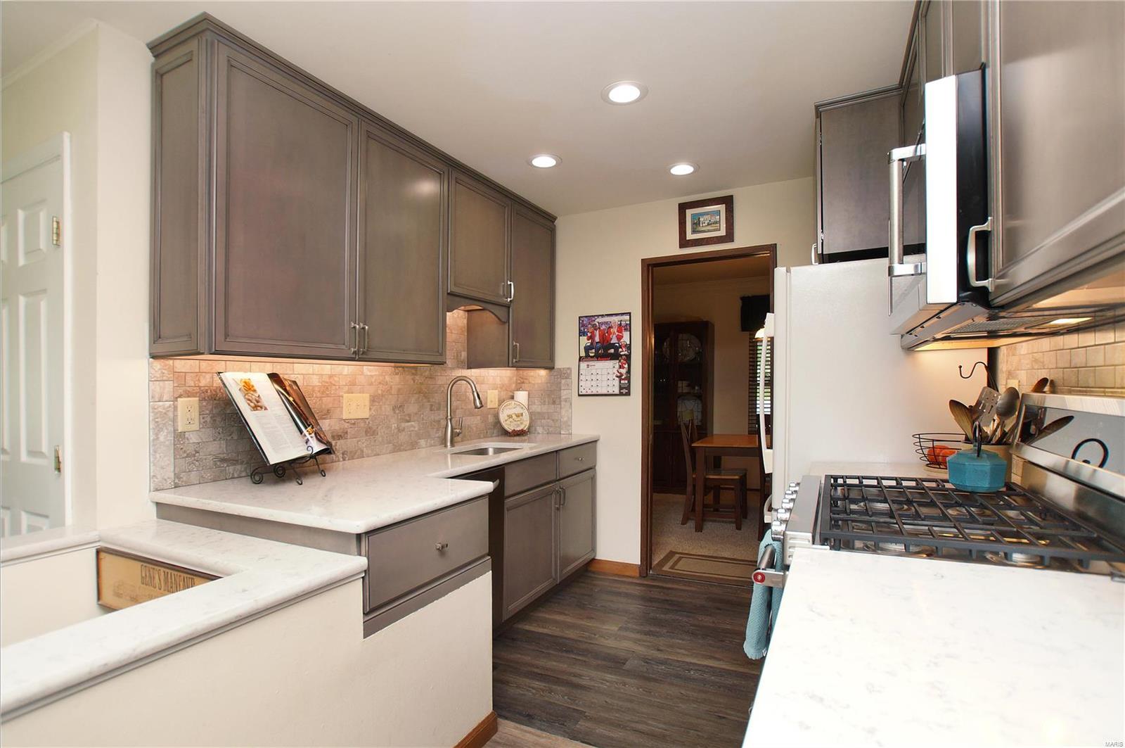 541 North Mason Road St. Louis, MO 63141 - Photo 11 of 29 Gallery Image 11