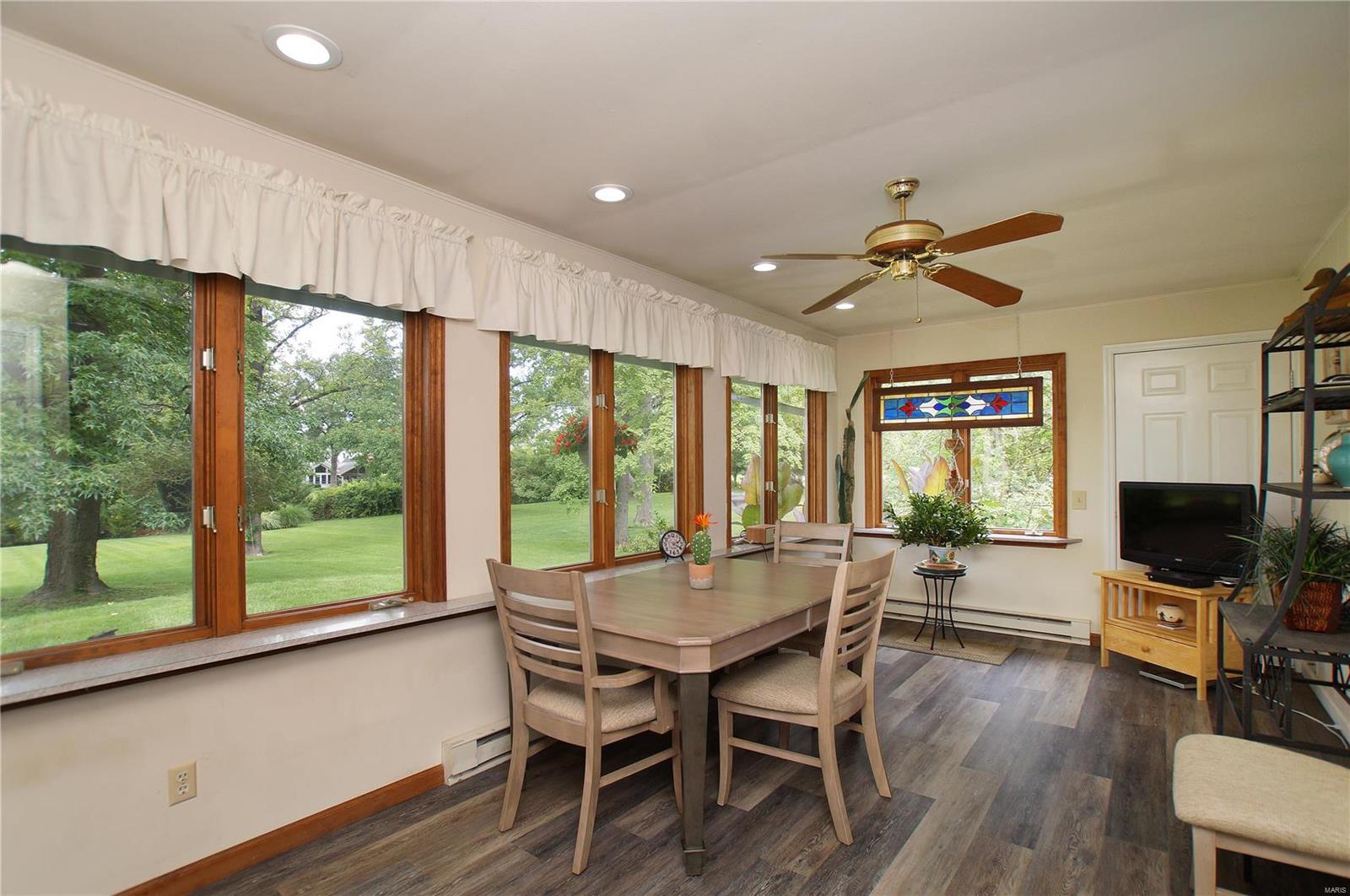 541 North Mason Road St. Louis, MO 63141 - Photo 10 of 29 Gallery Image 10