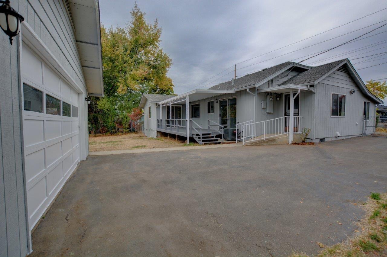 1234 Spring Street Medford, OR 97504 - Photo 10 of 31 Additional Photo