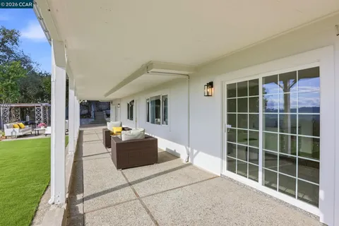 $2,895,000 | 128 Diablo View Drive, Orinda, CA 94563