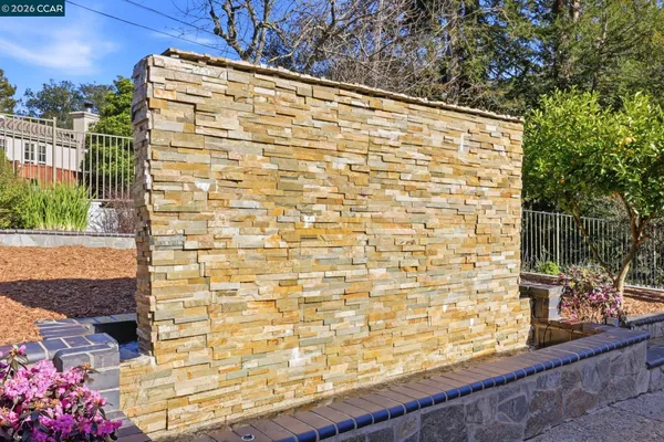 $2,650,000 | 128 Diablo View Drive, Orinda, CA 94563