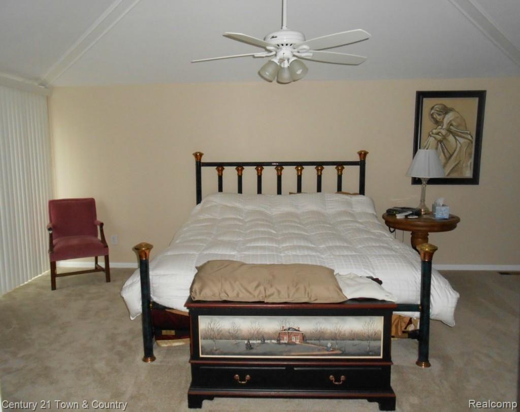 574 Snowmass Drive Rochester, MI 48309 - Photo 25 of 56 Mstr 1.jpg