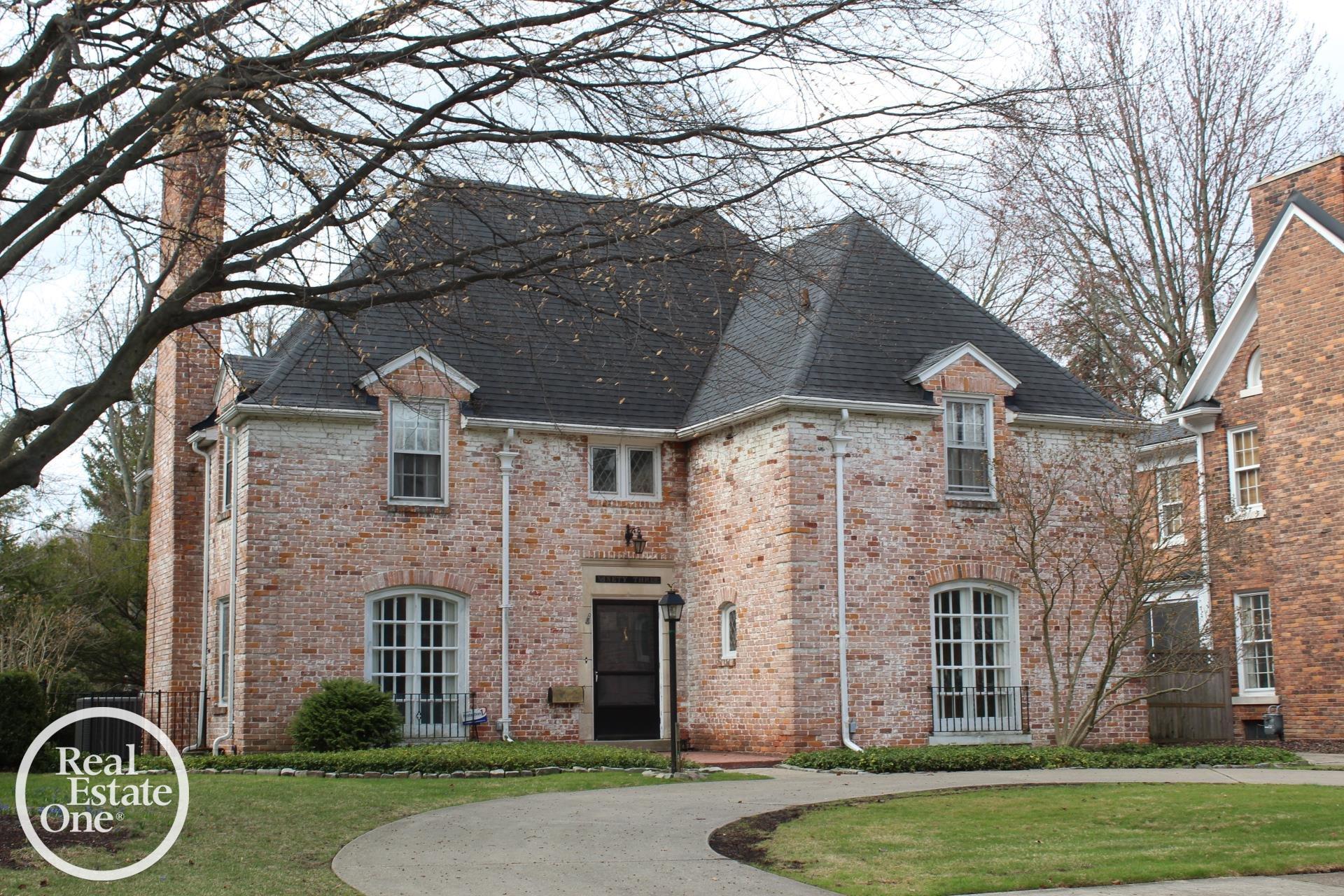 93 Moran Road Grosse Pointe Farms, MI 48236 - Photo 2 of 71