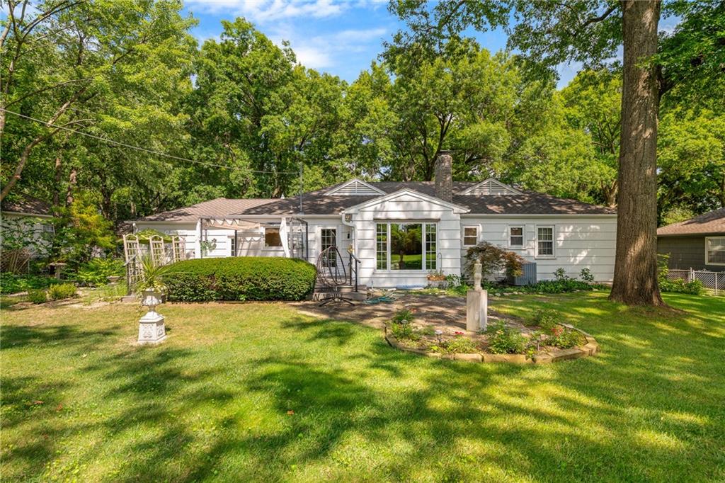 9416 Wenonga Road Leawood, KS 66206 - Photo 45 of 54