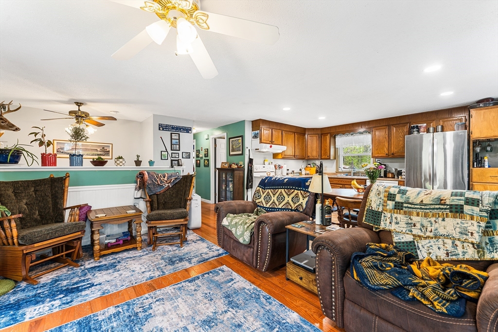 95 Willis Road Phillipston, MA 01331 - Photo 4 of 25 Gallery Image 4