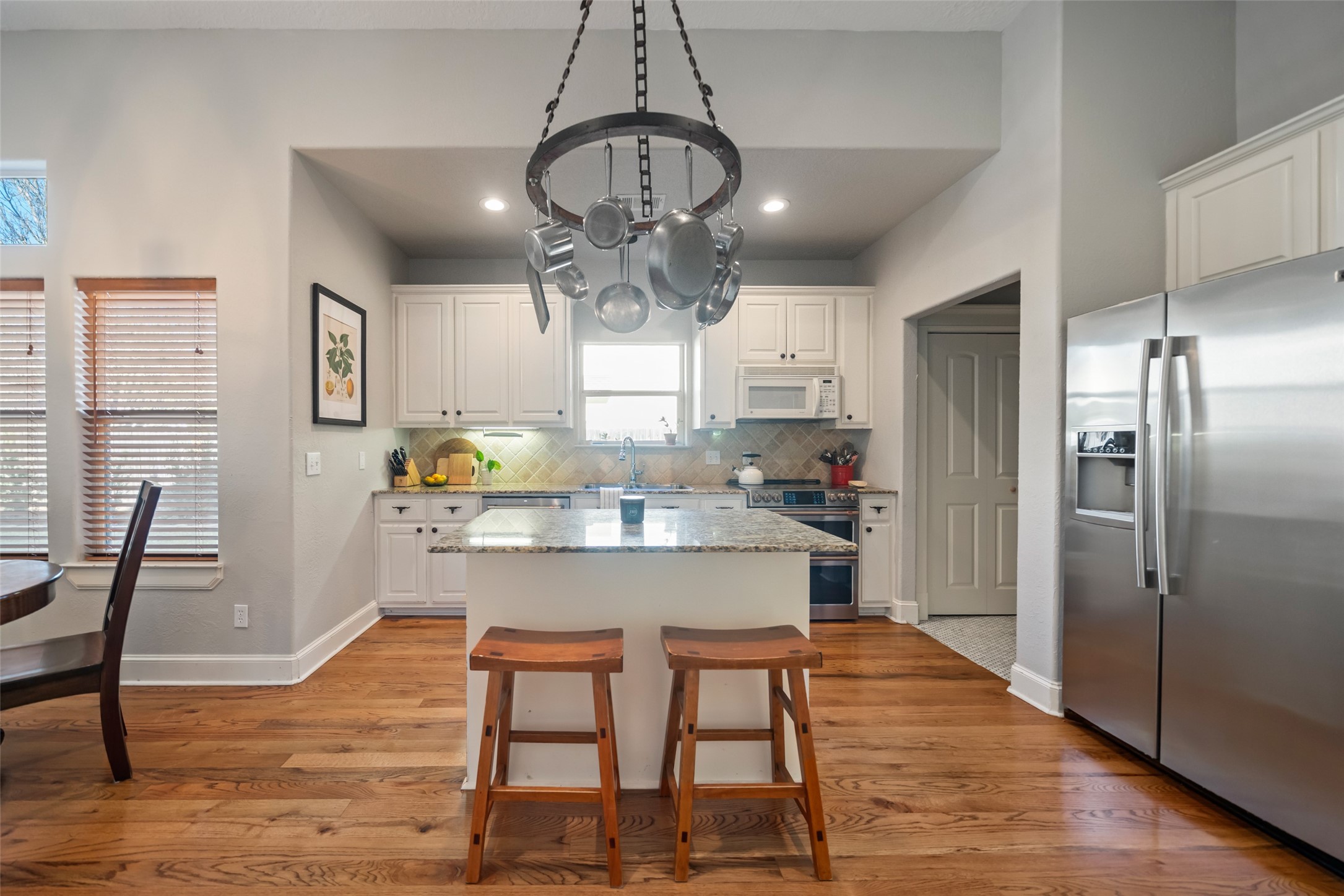 661 Old Plantersville Road Montgomery, TX 77316 - Photo 9 of 37