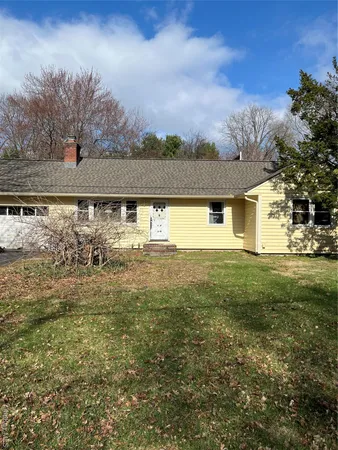 $325,000 | 9 Sherwood Drive, Poughkeepsie, NY 12603