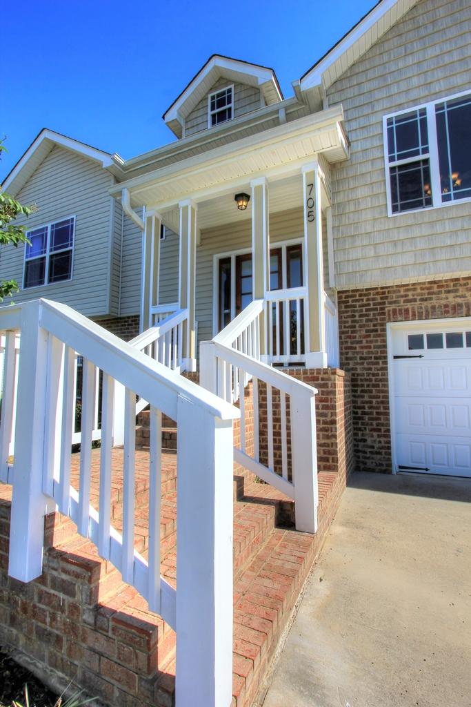 705 Windrush Loop Chattanooga, TN 37421 - Photo 7 of 37 705 Windrush Loop (8)
