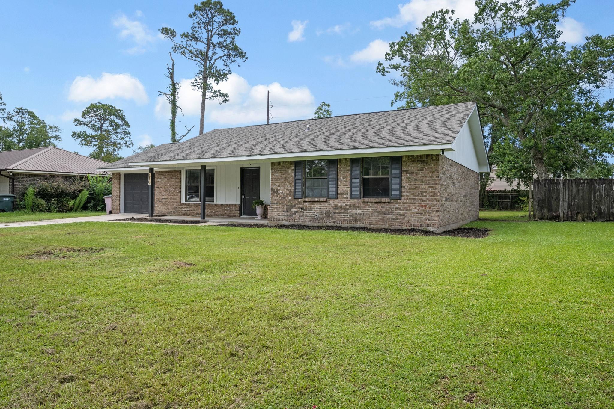 610 East Gate Circle Foley, AL 36535 - Photo 29 of 34