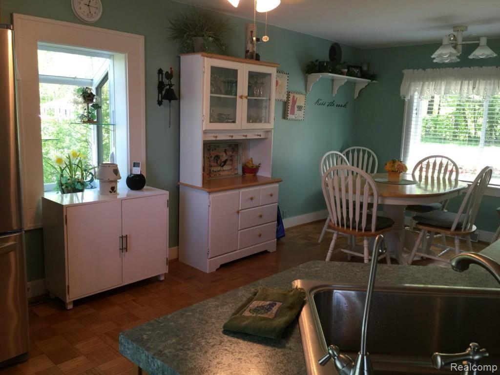 1895 Maxfield Road Hartland, MI 48353 - Photo 11 of 33 Gallery Image 11