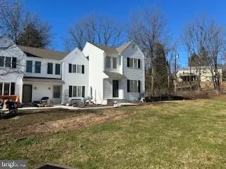 $1,945 | 347 East Butler Avenue, Unit I, Doylestown, PA 18901