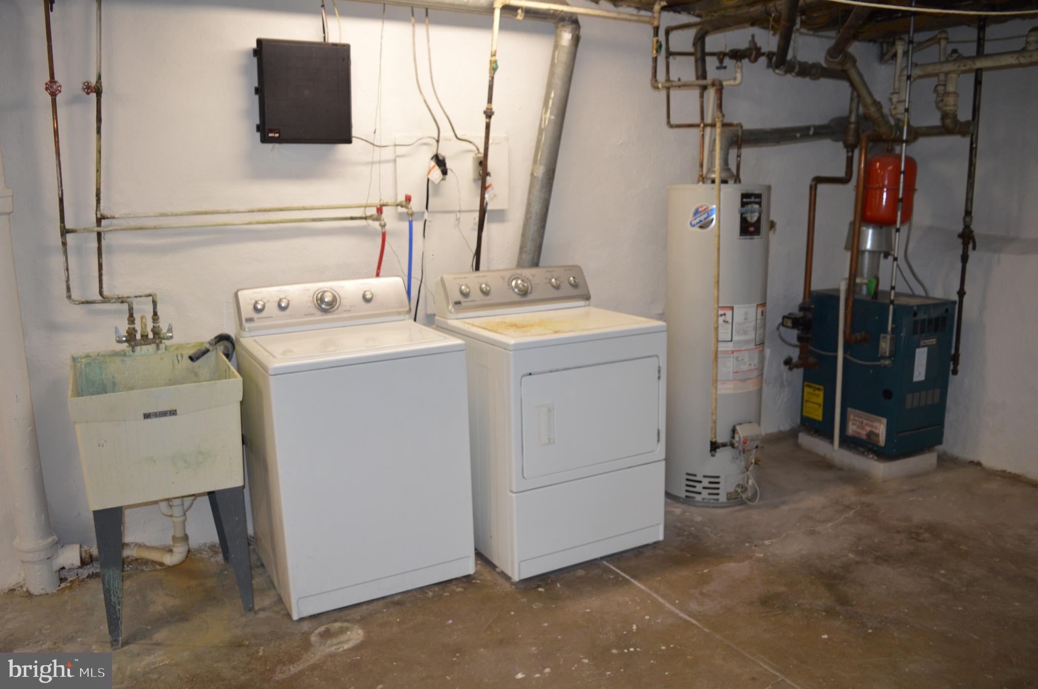 7146 Marsden Street Philadelphia, PA 19135 - Photo 26 of 29 Laundry Area