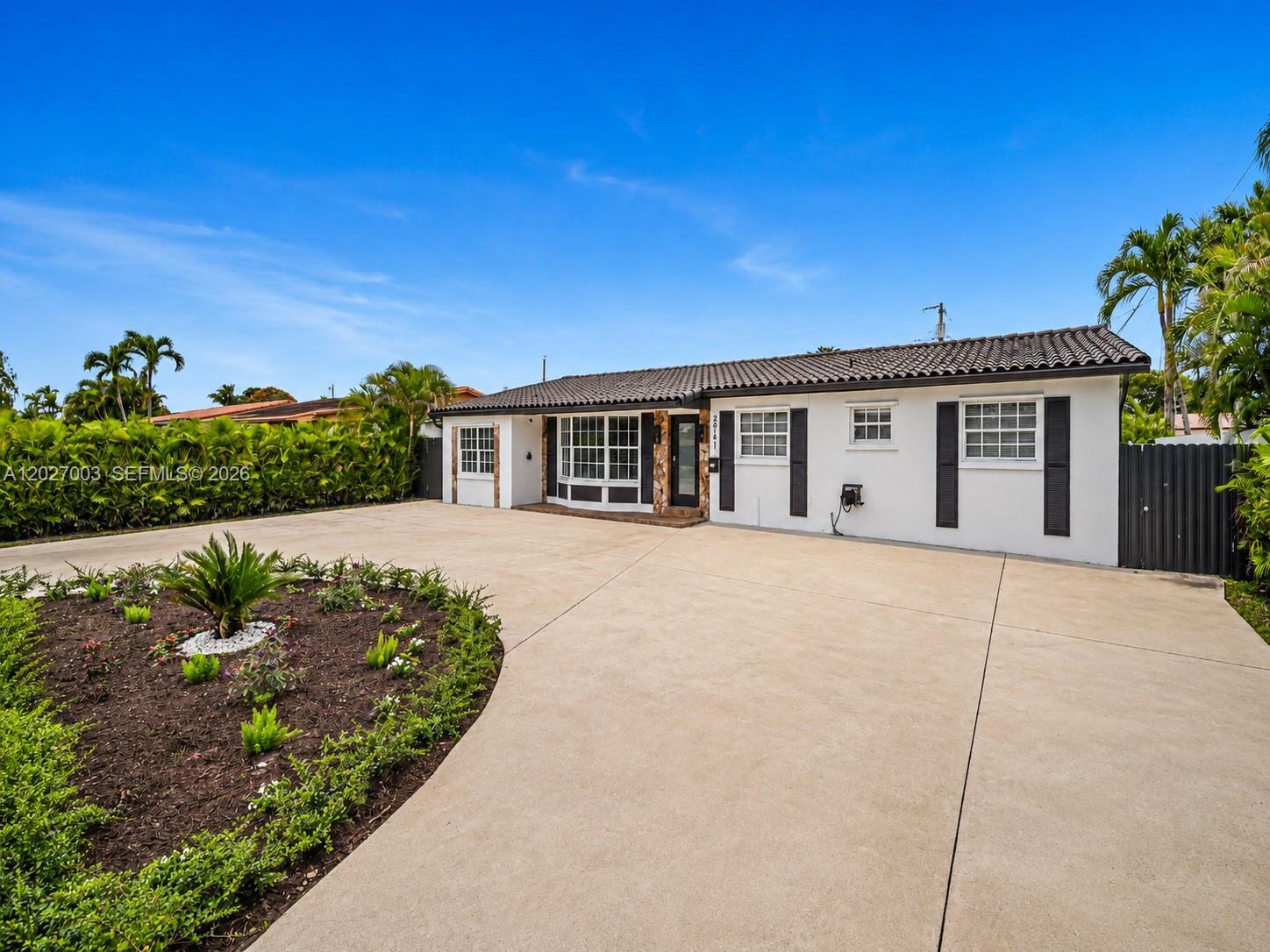 2761 Southwest 92nd Place Miami, FL 33165 - Photo 20 of 37 a view of house and outdoor space
