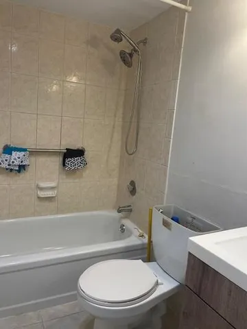 $1,250 | 37 Kingswood B, Unit 37, West Palm Beach, FL 33417