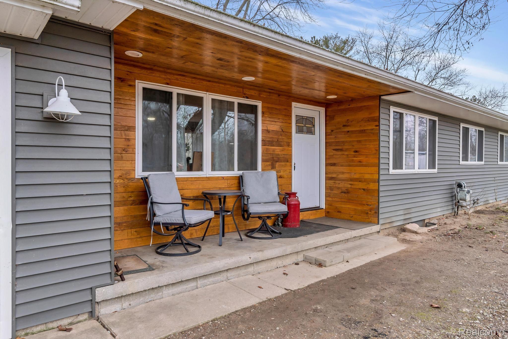 10716 Lehring Road Byron, MI 48418 - Photo 6 of 36 Gallery Image 6