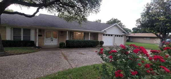 $2,500 | 5624 Woodway Drive, Fort Worth, TX 76133