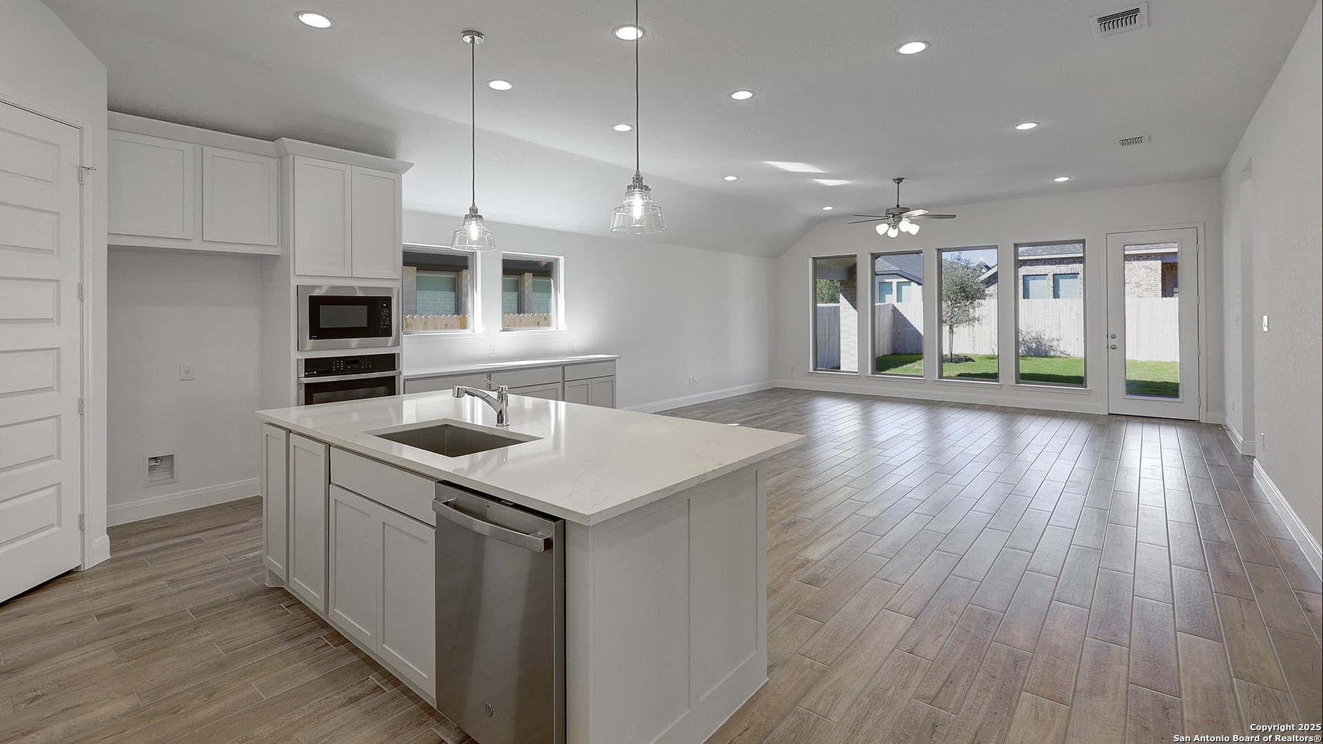 14415 Cowboy Rig San Antonio, TX 78254 - Photo 7 of 42