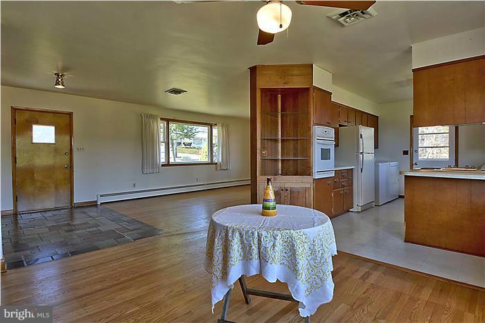 805 Crest Hill Road Severn, MD 21061 - Photo 7 of 20 Dining room adjoins the kitchen.
