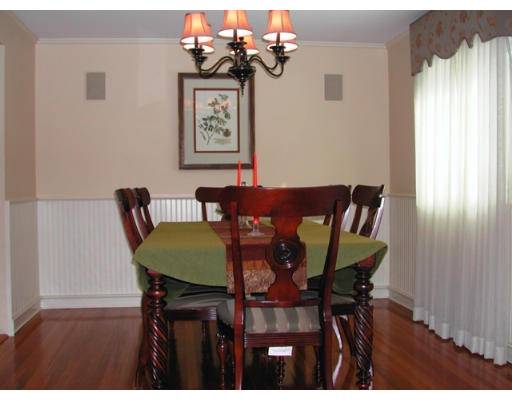 102 Parker Road Wellesley, MA 02482 - Photo 4 of 12