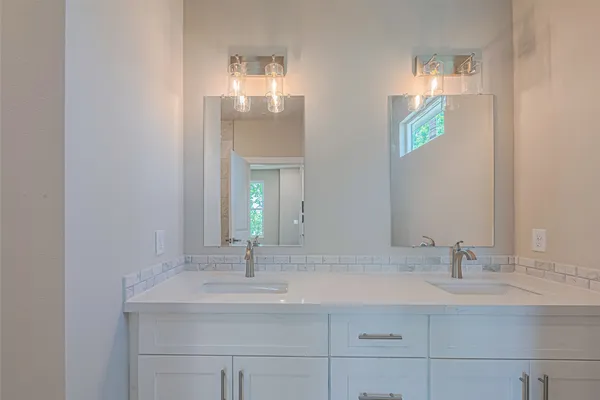 $1,995 | 2414 Sam Wilson Street, Houston, TX 77020