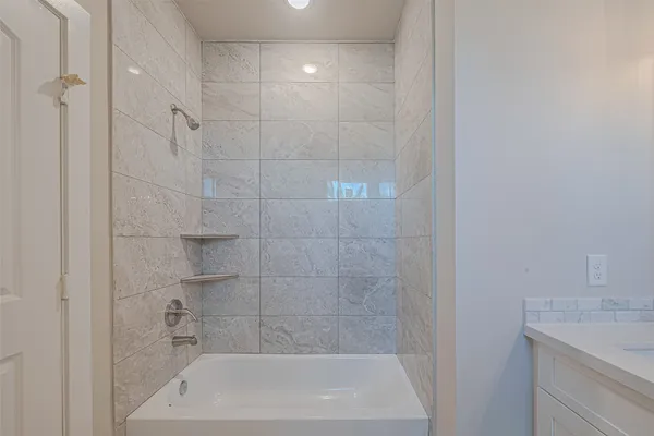 $1,995 | 2414 Sam Wilson Street, Houston, TX 77020