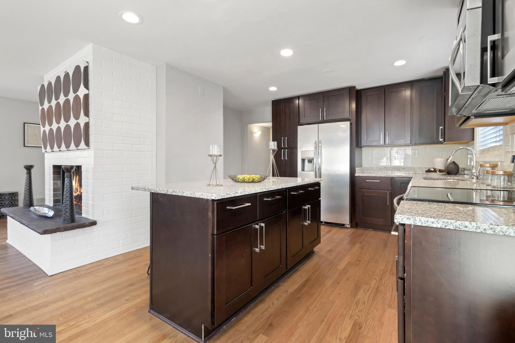 7516 Arden Road Cabin John, MD 20818 - Photo 9 of 41