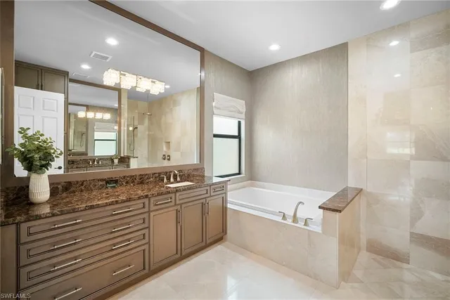 $1,850,000 | 4450 Caldera Circle, Naples, FL 34119