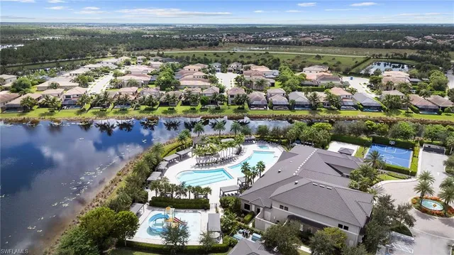 $1,850,000 | 4450 Caldera Circle, Naples, FL 34119