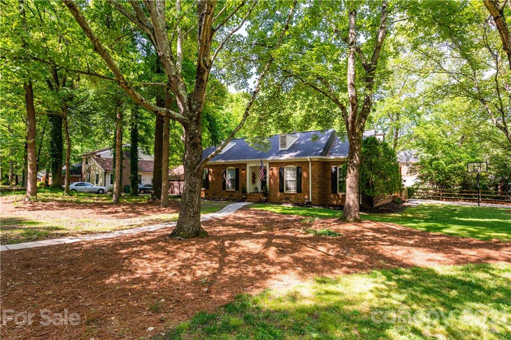 511 Morning Dale Road Matthews, NC 28105 - Photo 3 of 34 Gallery Image 3