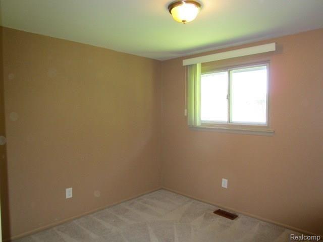 26150 Carlysle Street Inkster, MI 48141 - Photo 28 of 37