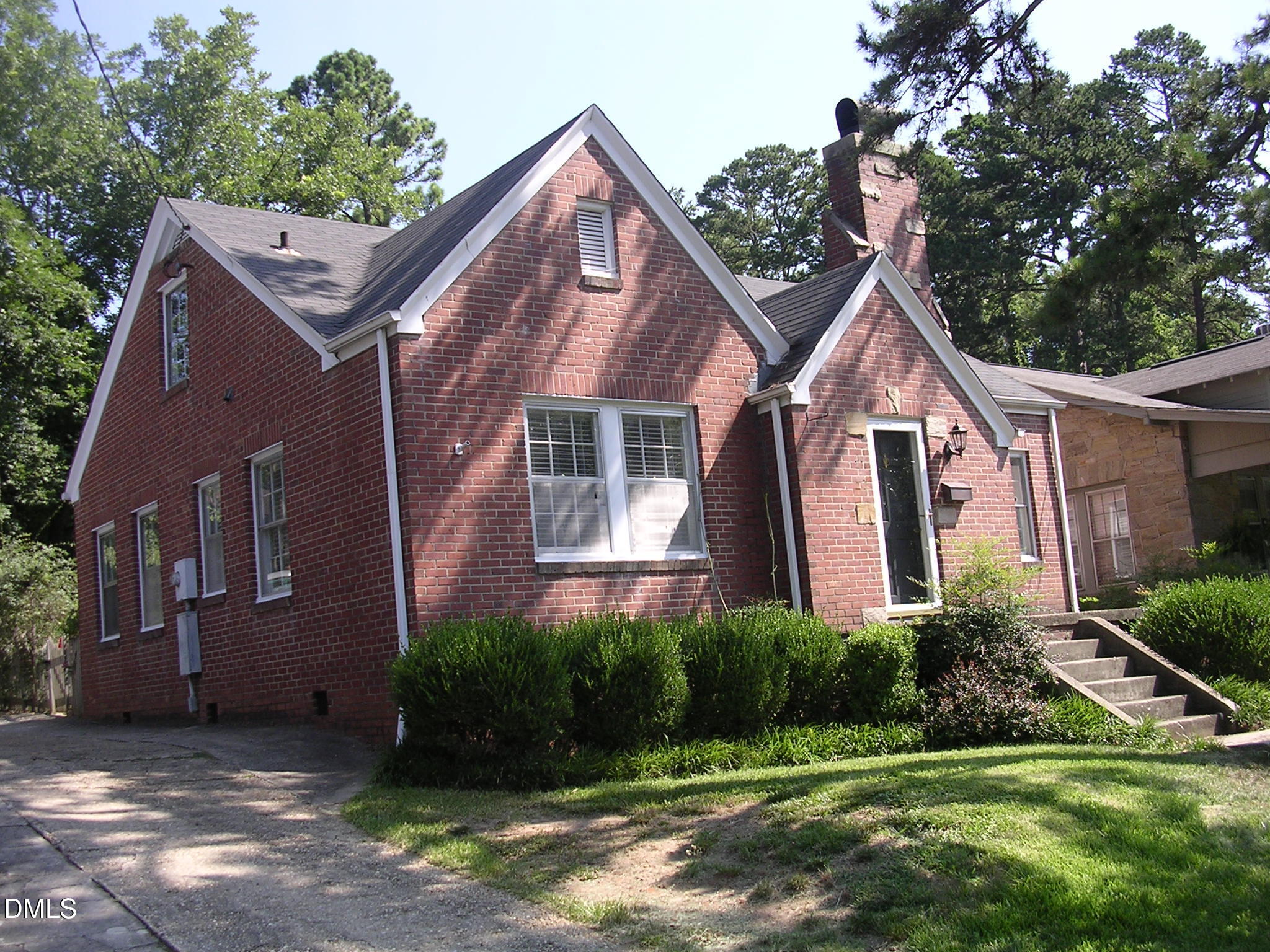 1919 Alexander Road Raleigh, NC 27608 - Photo 1 of 22 Marketing Pics 006